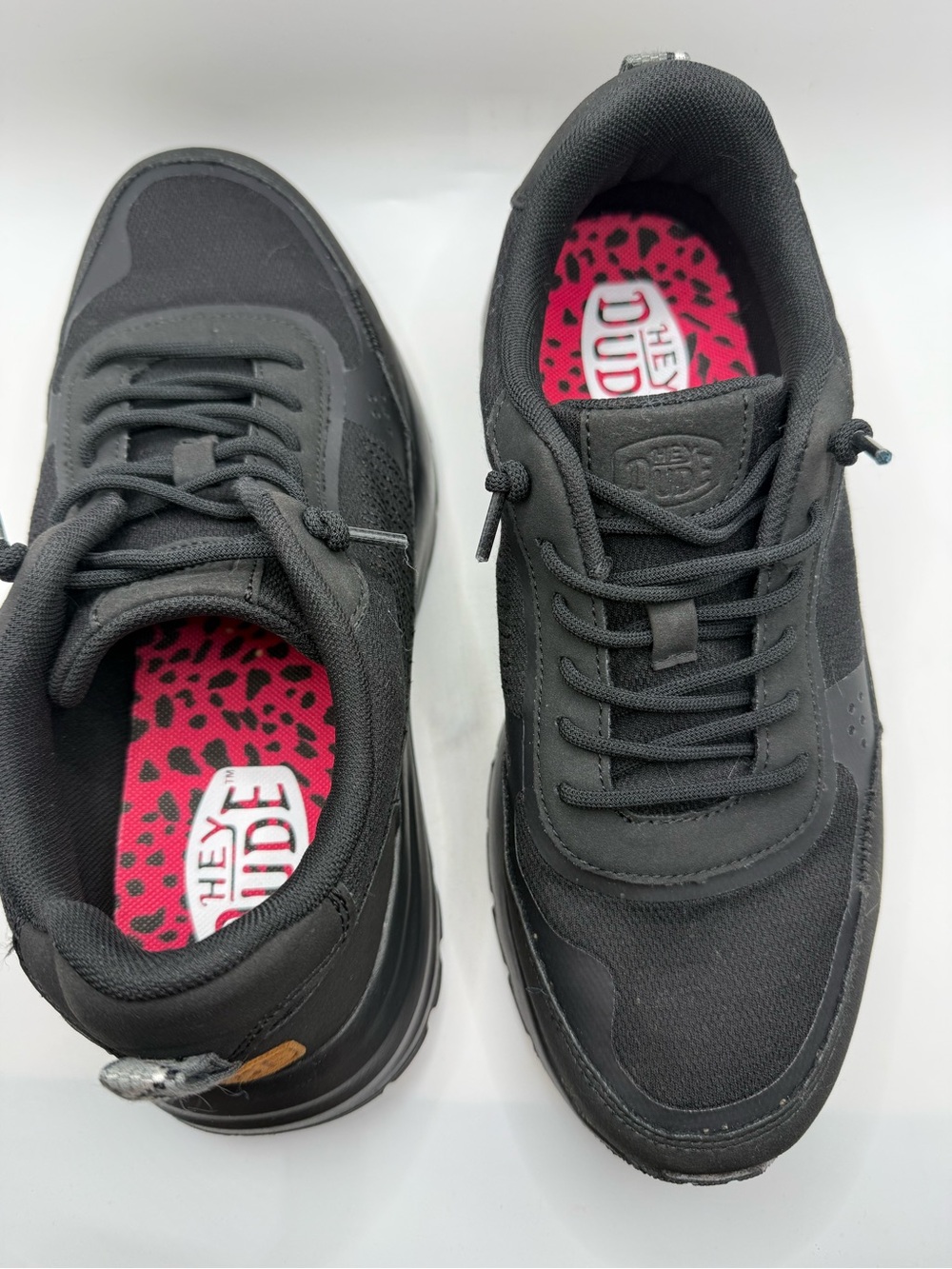 Hey Dude Sirocco Alta Black on Black Sneakers Women’s Size 9 Wide - Picture 2 of 8